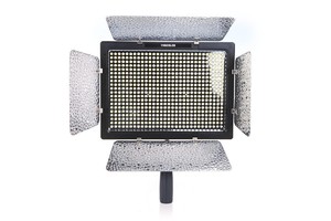 Светодиодный осветитель YongNuo YN-600 L II LED 3200-5500K